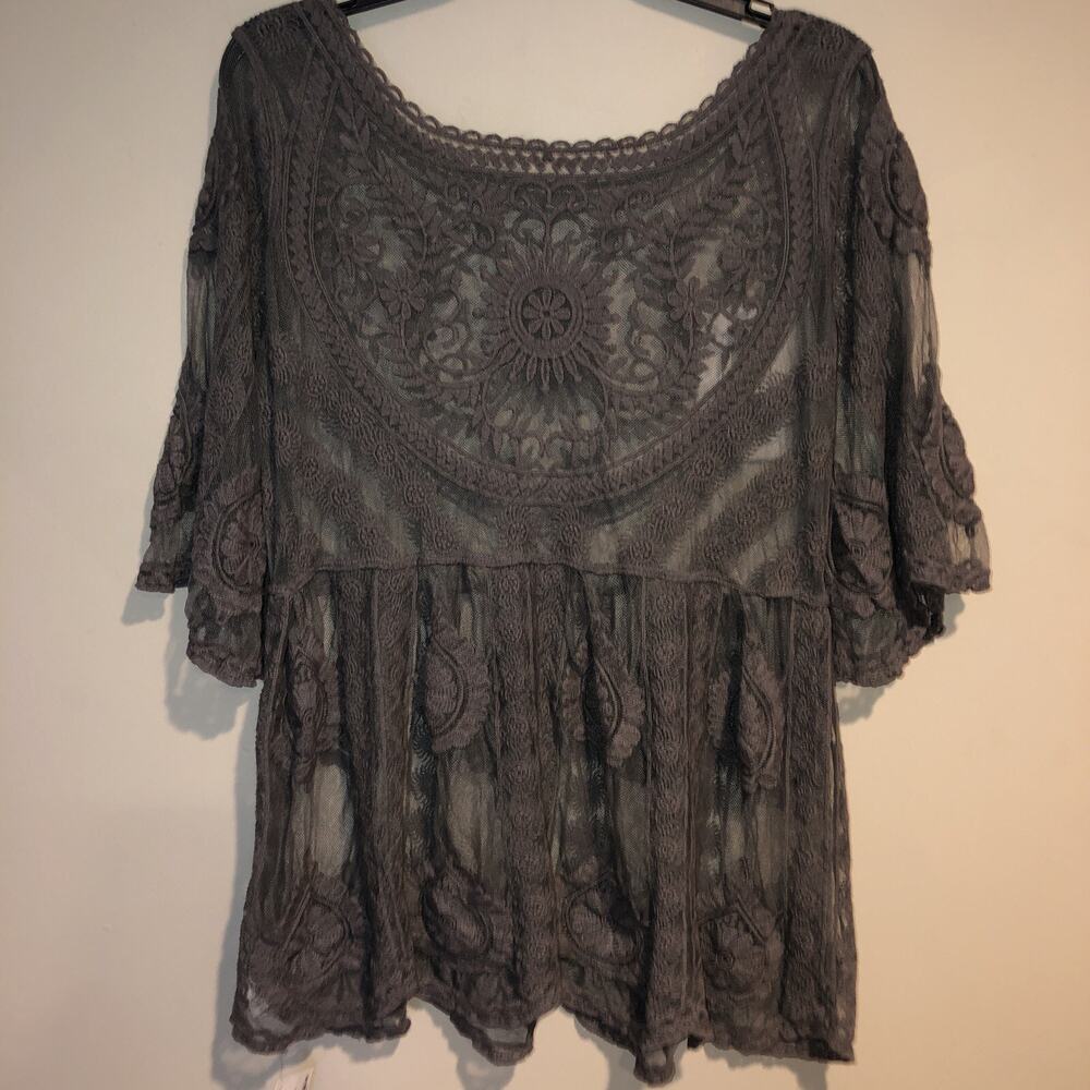 Rooted Soul Gray Sheer cover up /Overlay Shirt Flare Short Sleeves Sz Sm/Med NWT